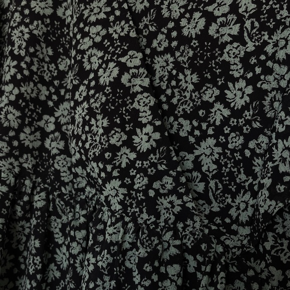 Madewell Georgette Ruffle-Sleeve Peplum Top in Fleur Field - Picture 5 of 7